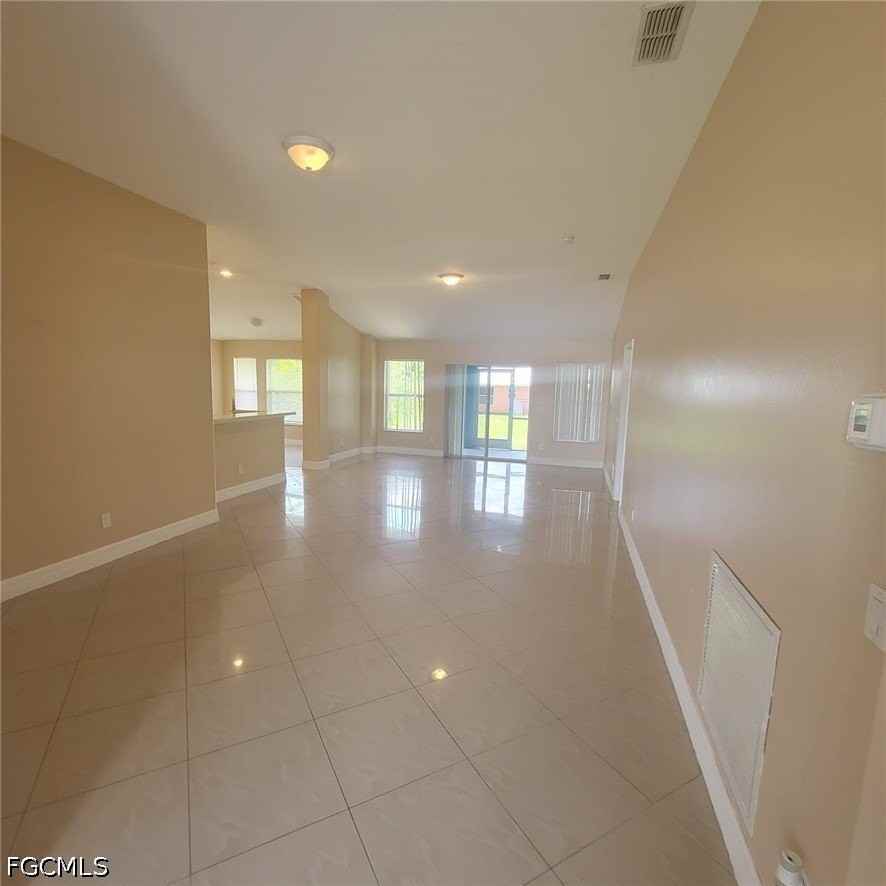 2803 8th St W - Photo 2 of 19