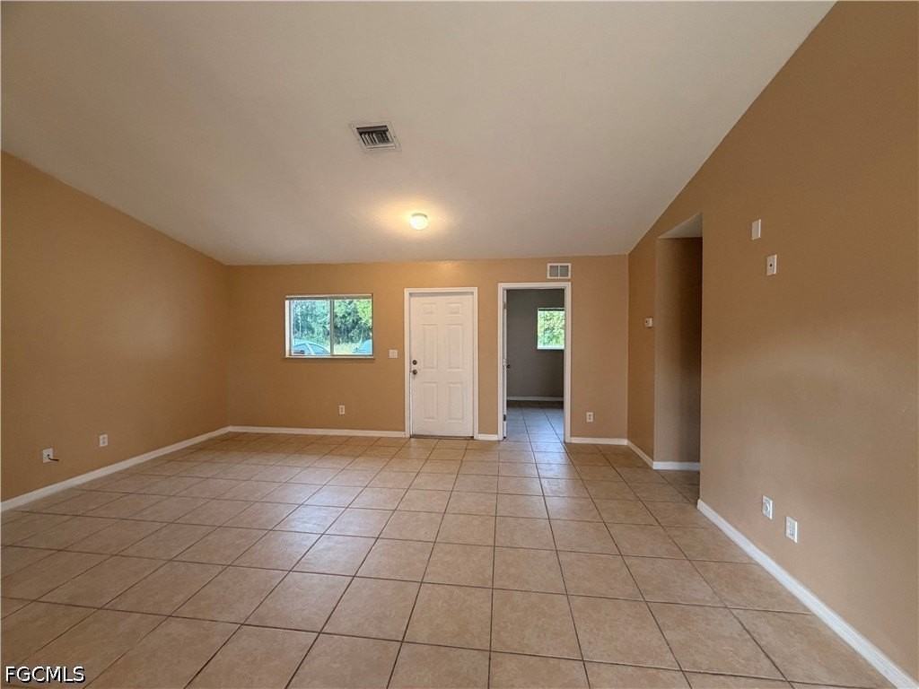 143 Meadow Rd - Photo 3 of 21