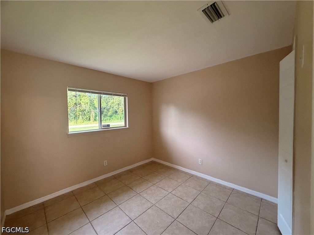 143 Meadow Rd - Photo 6 of 21