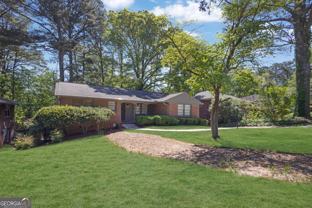 2288 Bryant Dr - Photo 1 of 1