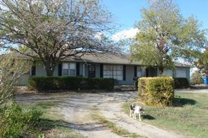 featured image of 8364 S Us Highway 69 #4
