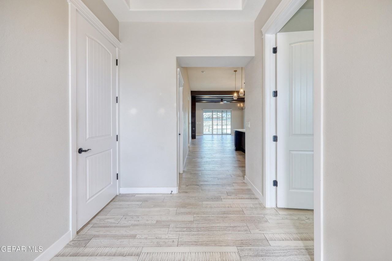 7799 Enchanted View Dr - Photo 6 of 49