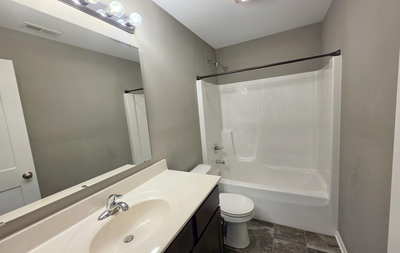 8645 Madison St - Photo 4 of 13