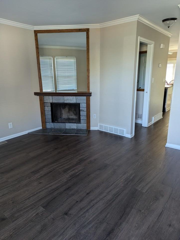 1472 Smith Ave - Photo 5 of 29