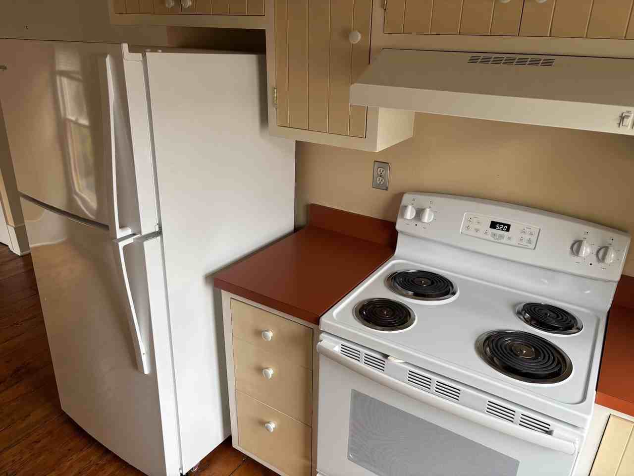 332 E Washington St - Photo 3 of 4