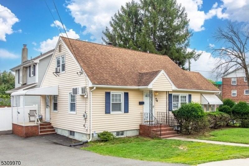 74 Pine St - Photo 5 of 23