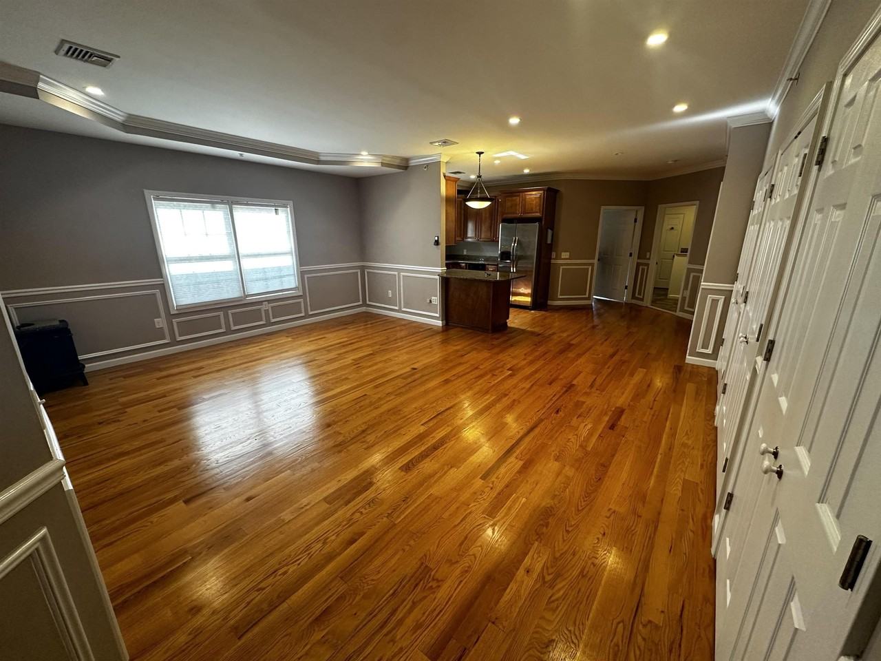 141 68th St #7 - Photo 3 of 5