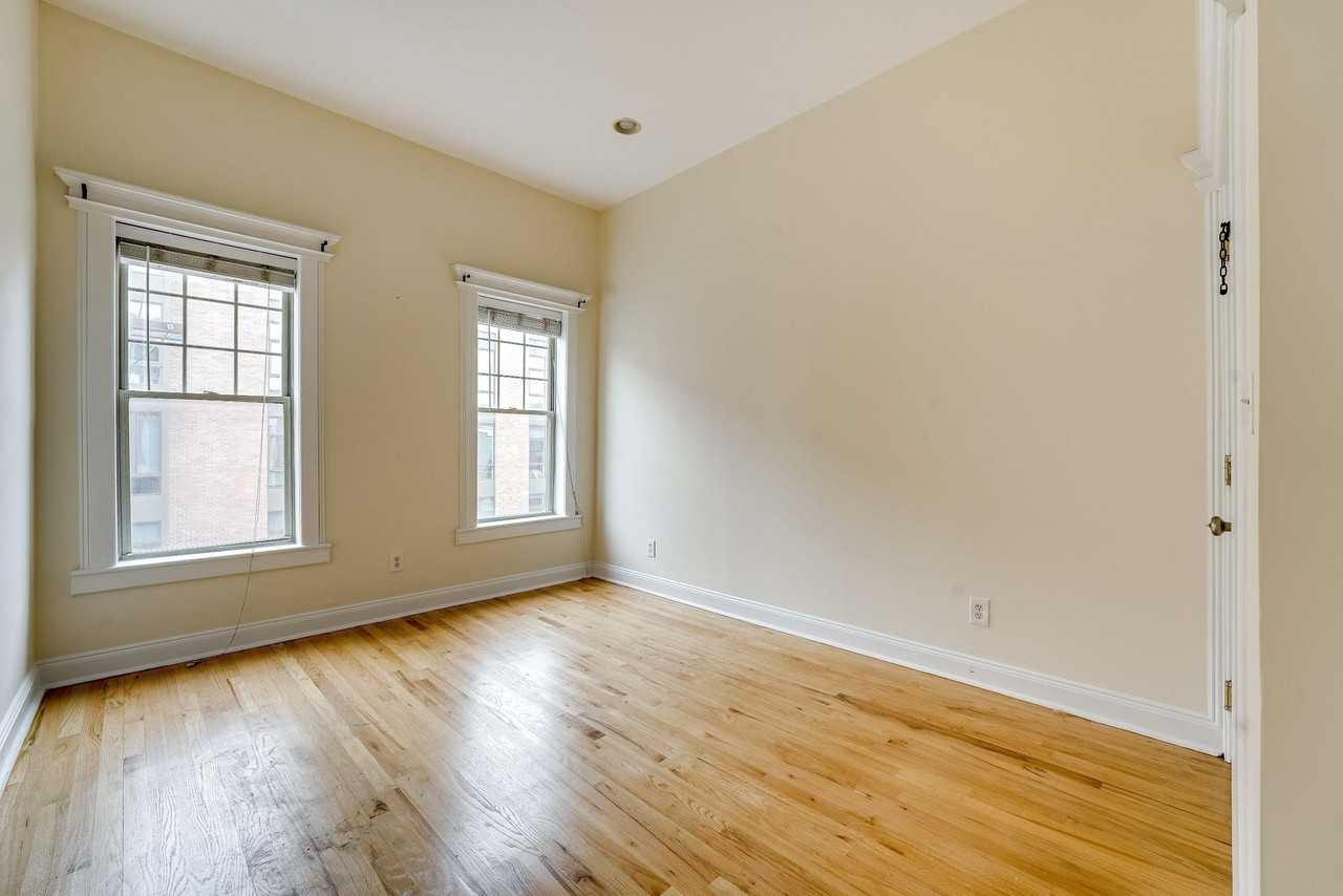 127 Brunswick St #3R - Photo 3 of 16