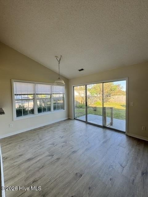 7101 Robmar Ct - Photo 3 of 18