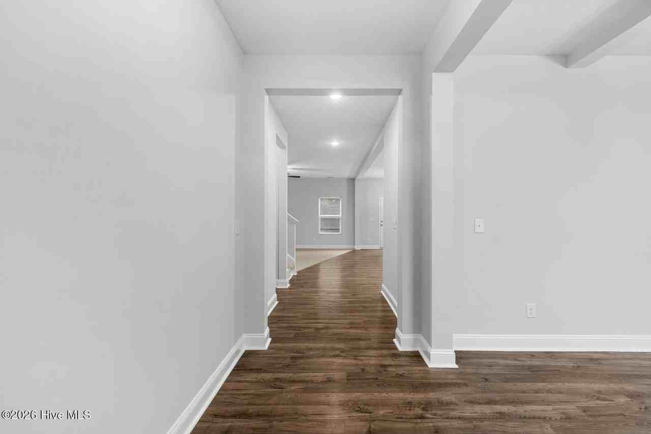 906 Courthouse Xing - Photo 3 of 39