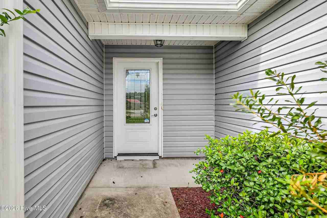 305 N Elisa Ln - Photo 4 of 28