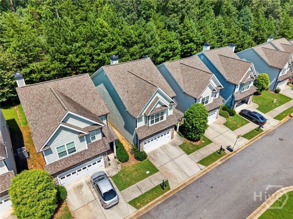 1849 Blackstone Way - Photo 4 of 44
