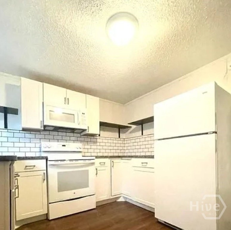 1312 Love St - Photo 7 of 18