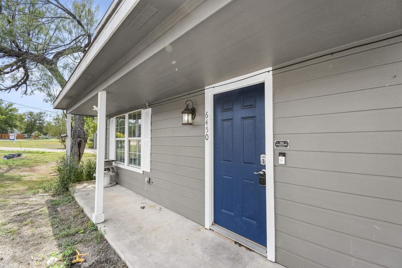 6450 River Oaks Dr - Photo 2 of 30