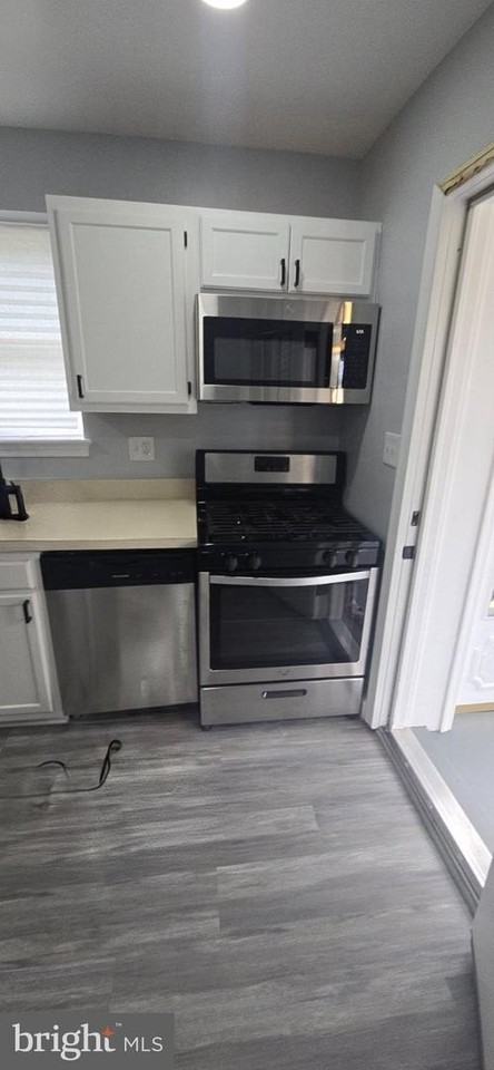 6605 Hansford St - Photo 5 of 34