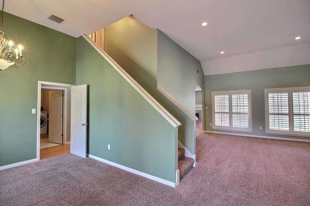1325 Rain Hollow Cir W - Photo 3 of 29
