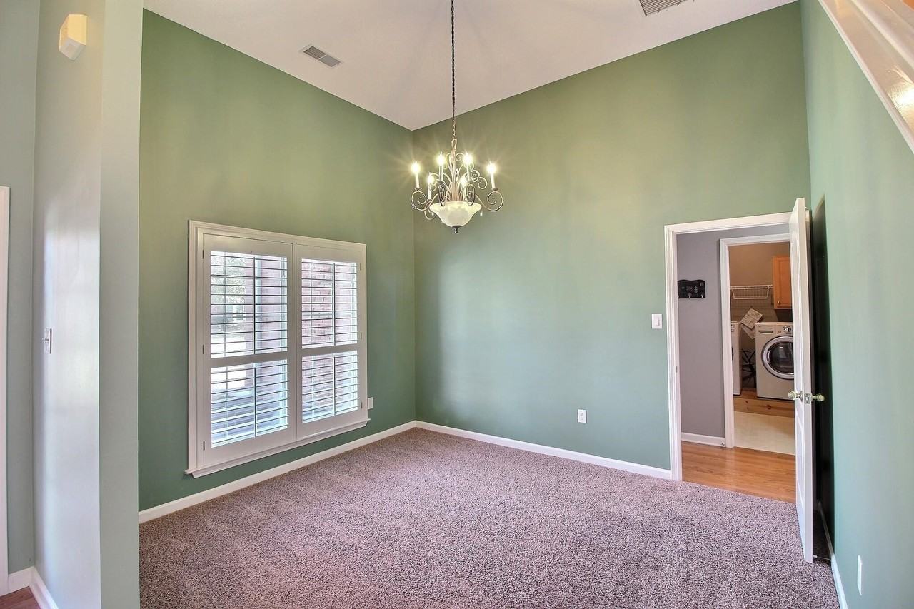 1325 Rain Hollow Cir W - Photo 4 of 29