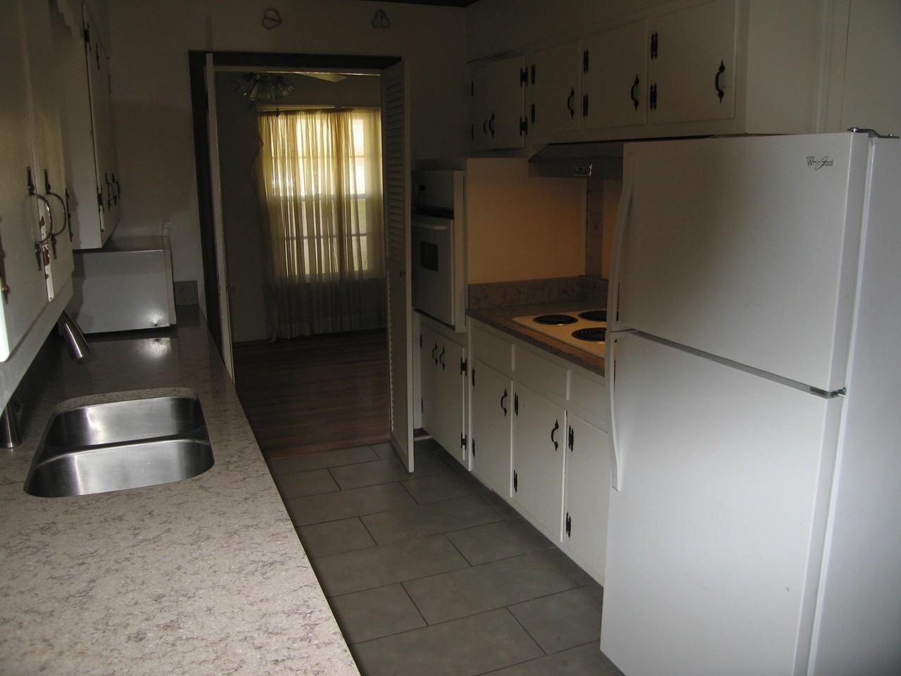 5055 HOWARD PLACE St - Photo 2 of 9