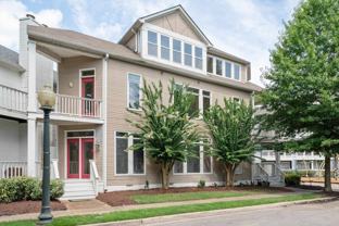 1003 Island Park Cir - Photo 1 of 1