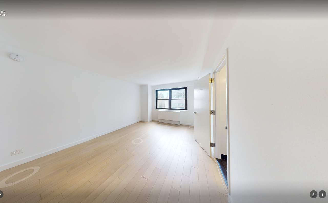 E 39th St #16B - Photo 2 of 5