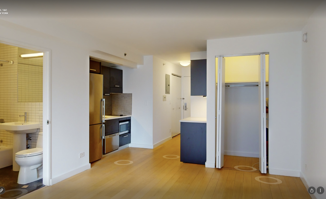 E 39th St #16B - Photo 3 of 5