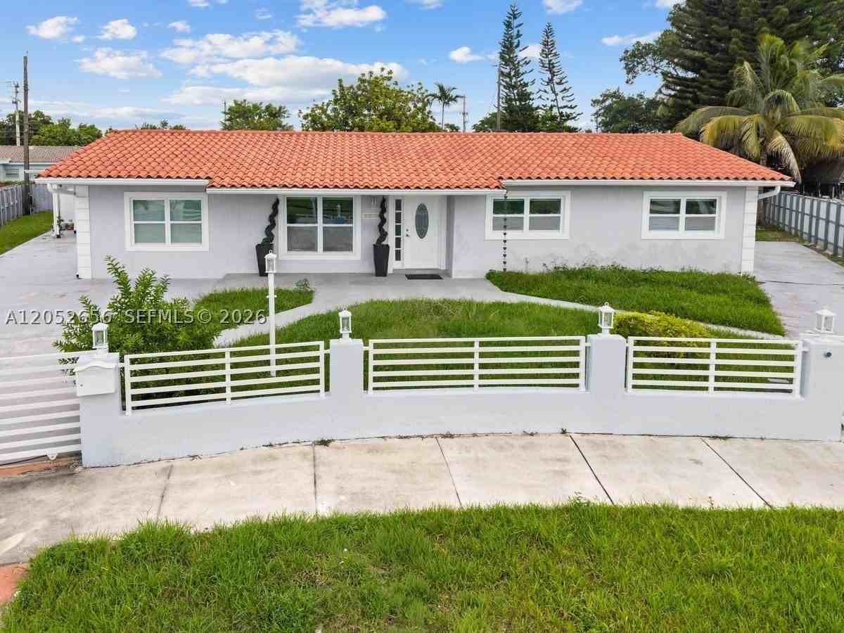 12745 Sw 19th St - Photo 2 of 50