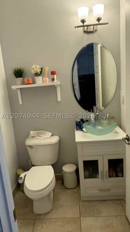 19301 Ne 8th Ct - Photo 4 of 40
