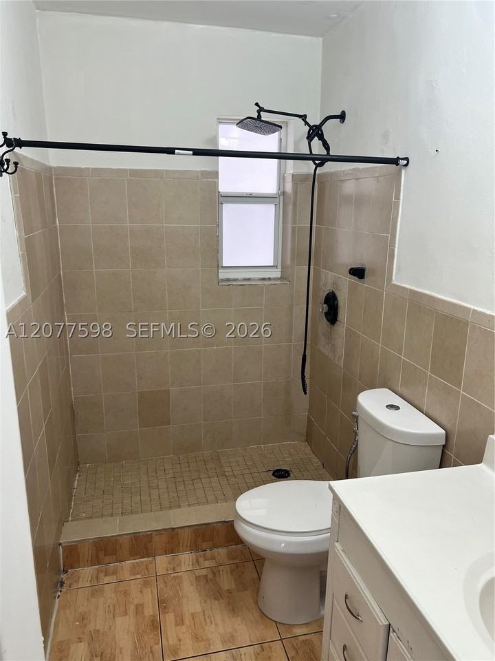 12360 Sw 188th Ter - Photo 5 of 9
