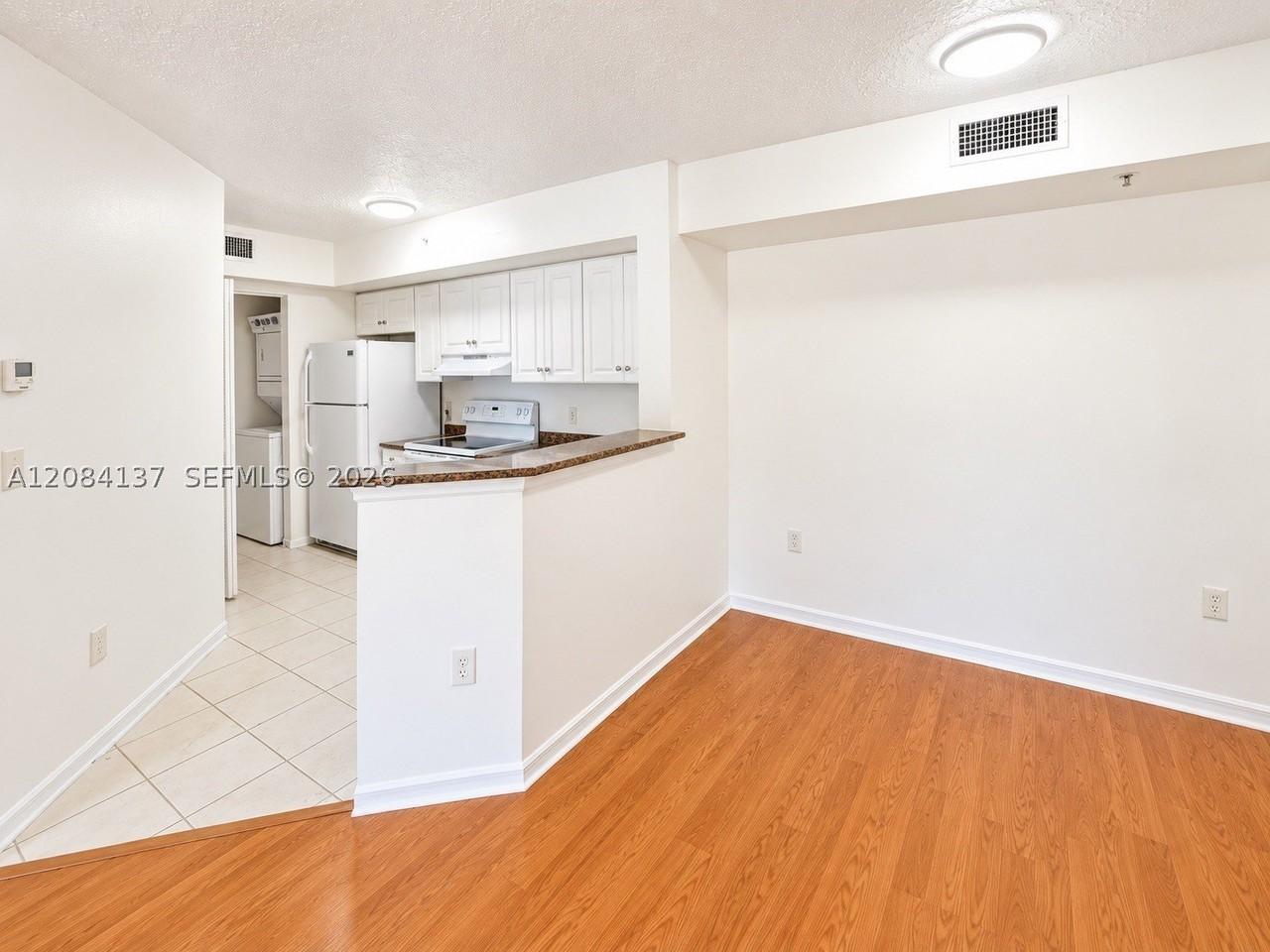 17622 Nw 25th Ave #201 - Photo 3 of 11