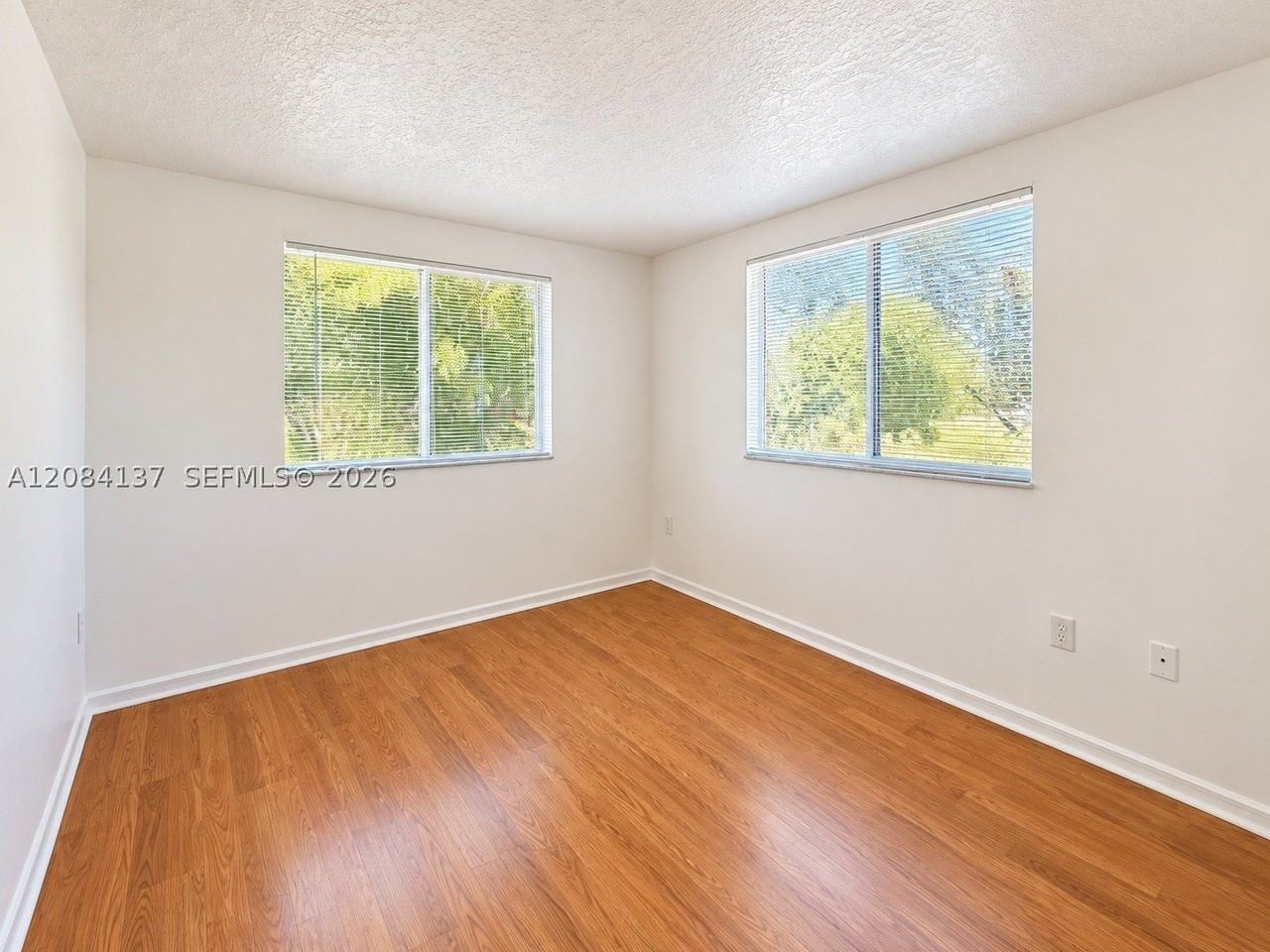 17622 Nw 25th Ave #201 - Photo 7 of 11