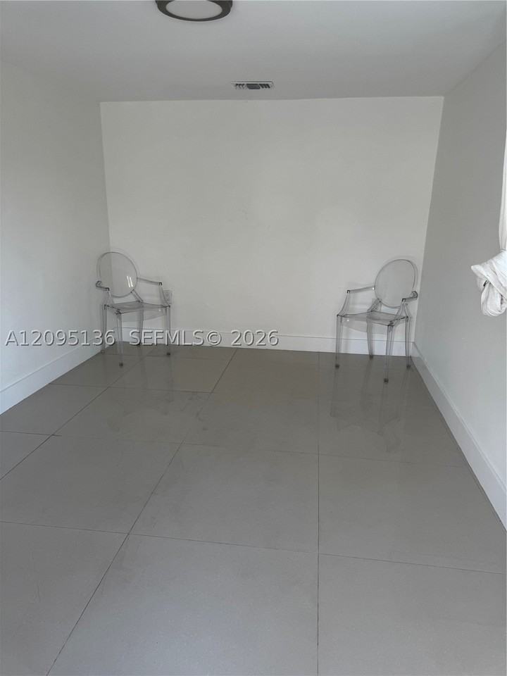 12635 Sw 84th Avenue Rd #12635 - Photo 7 of 11