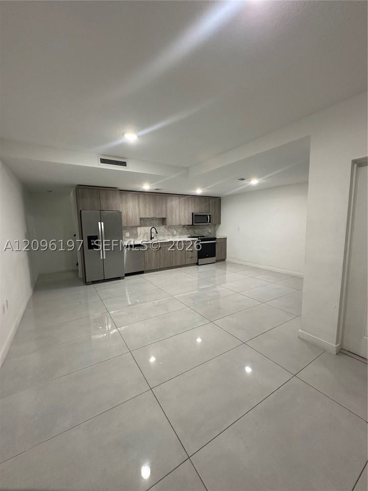 26124 Sw 145th Ct #26124 - Photo 6 of 19