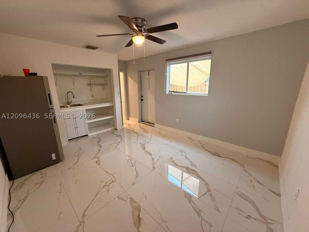 15299 Ne 14th Ave #1 - Photo 4 of 5