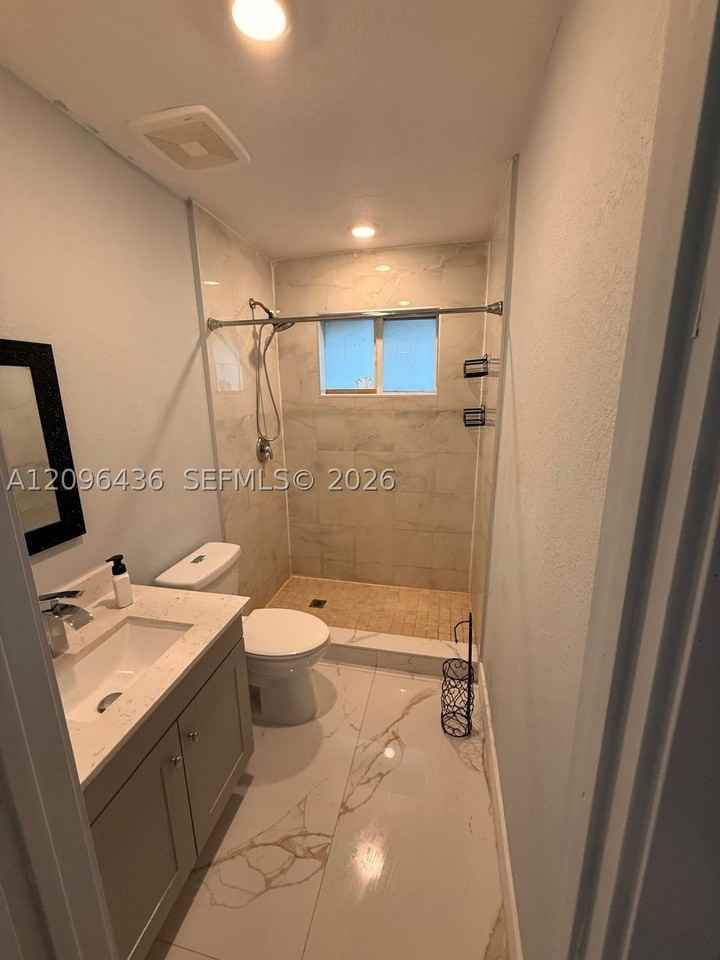 15299 Ne 14th Ave #1 - Photo 5 of 5