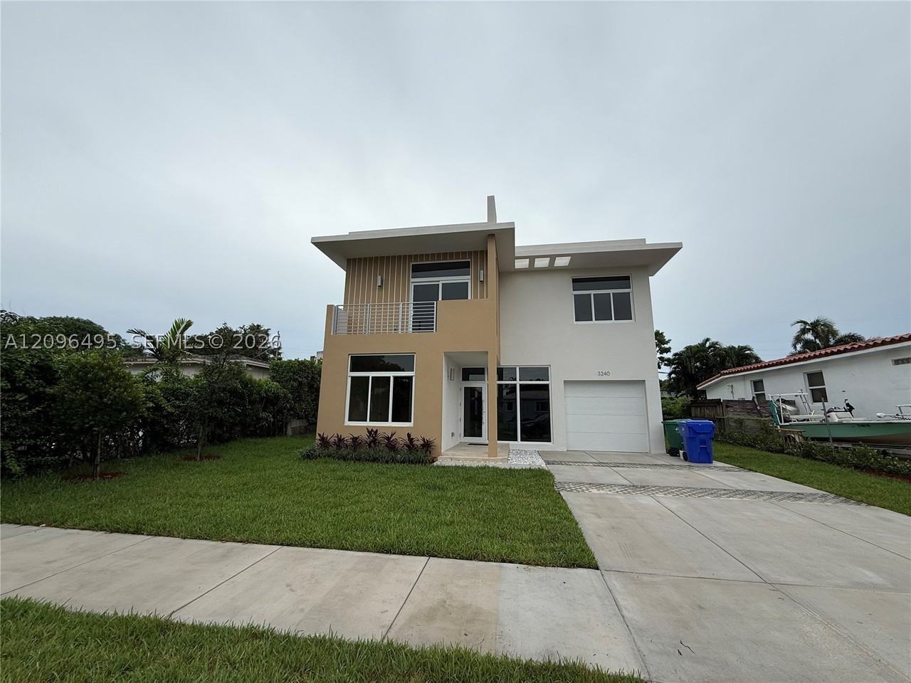 3240 Sw 20th St - Photo 2 of 50
