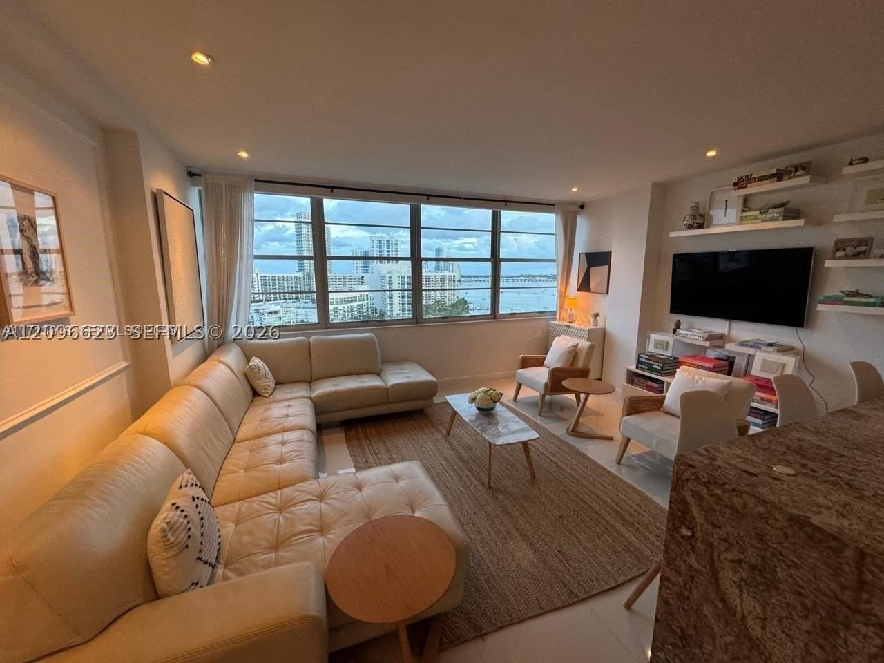 20 Island Ave #1515 - Photo 7 of 14