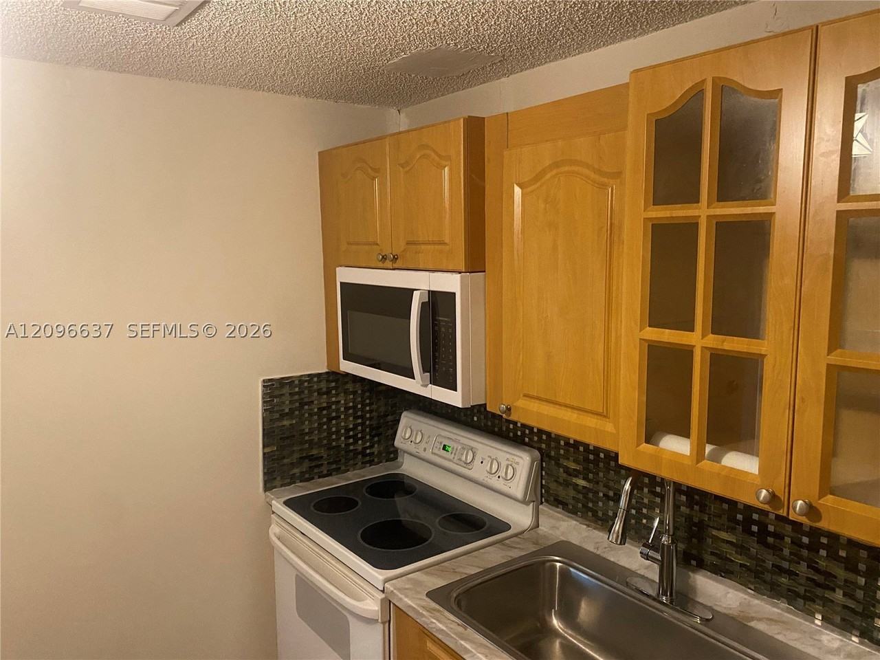 8310 Nw 47th St #0 - Photo 5 of 21