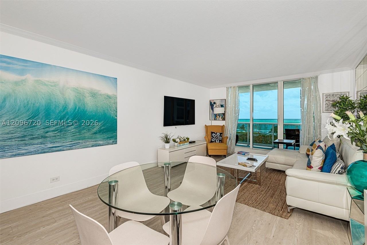 2301 Collins Ave #625 - Photo 2 of 25