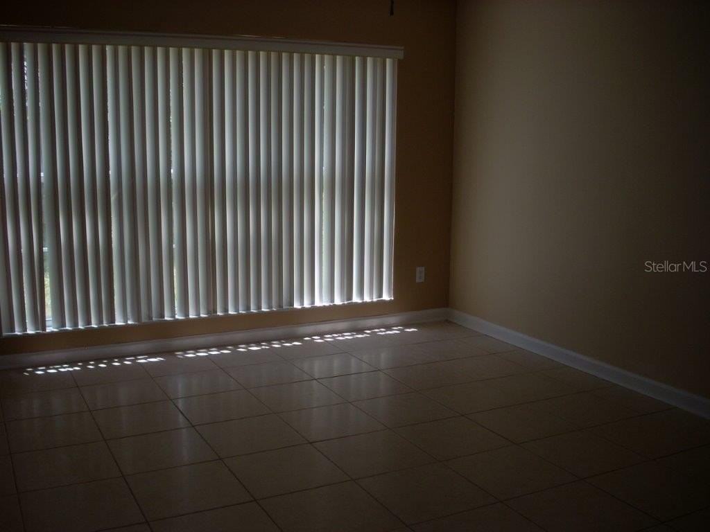 828 Garden Glen Loop - Photo 7 of 20
