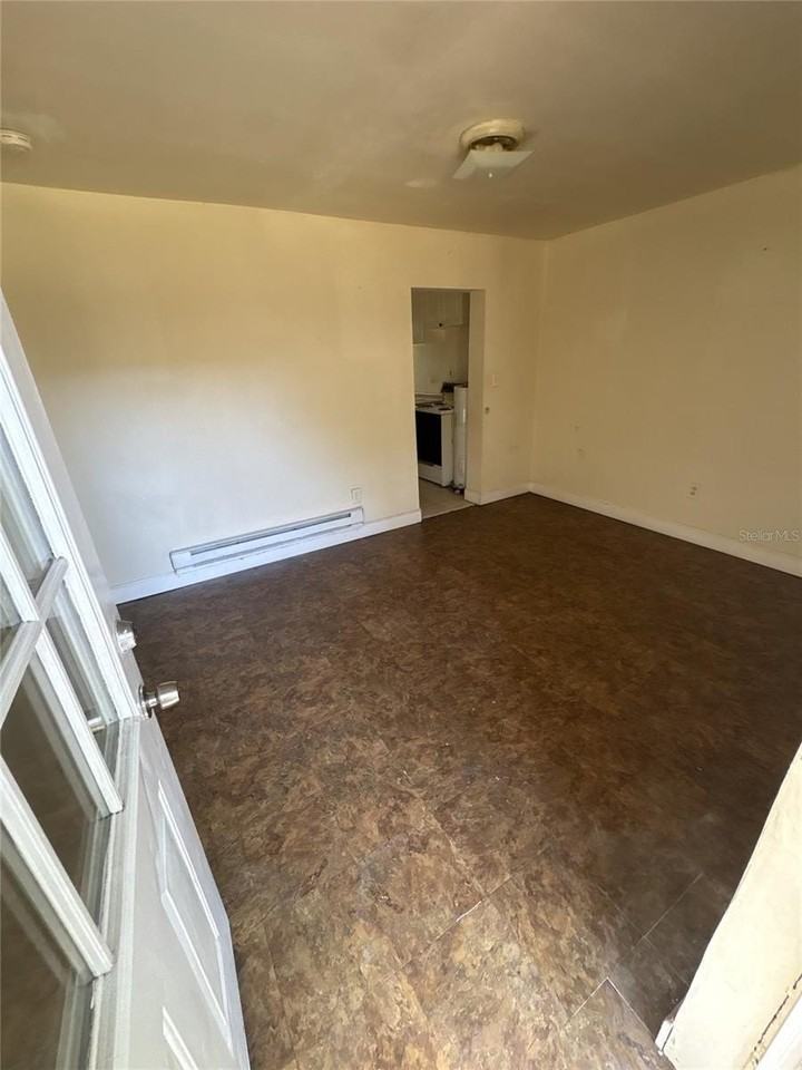 455 Pursley St #B24 - Photo 3 of 5