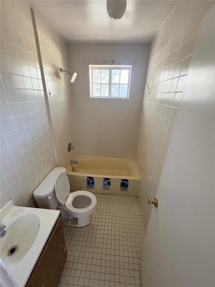 455 Pursley St #B25 - Photo 6 of 9