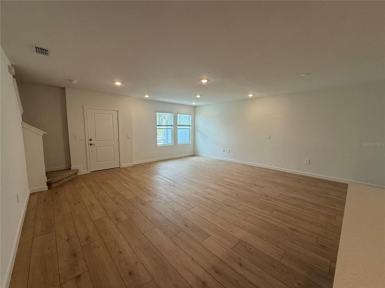4457 Elliotts Astor Blvd - Photo 6 of 24