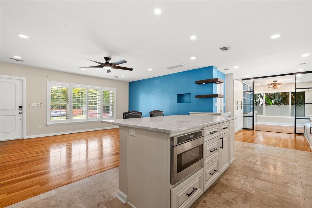 404 S West Shore Blvd - Photo 6 of 12