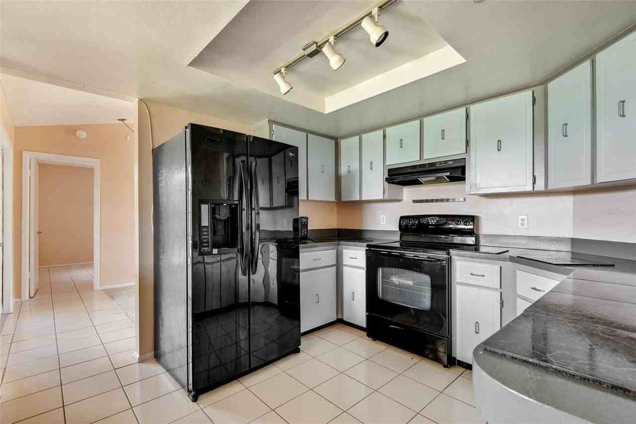 8425 Corney Dr - Photo 6 of 23