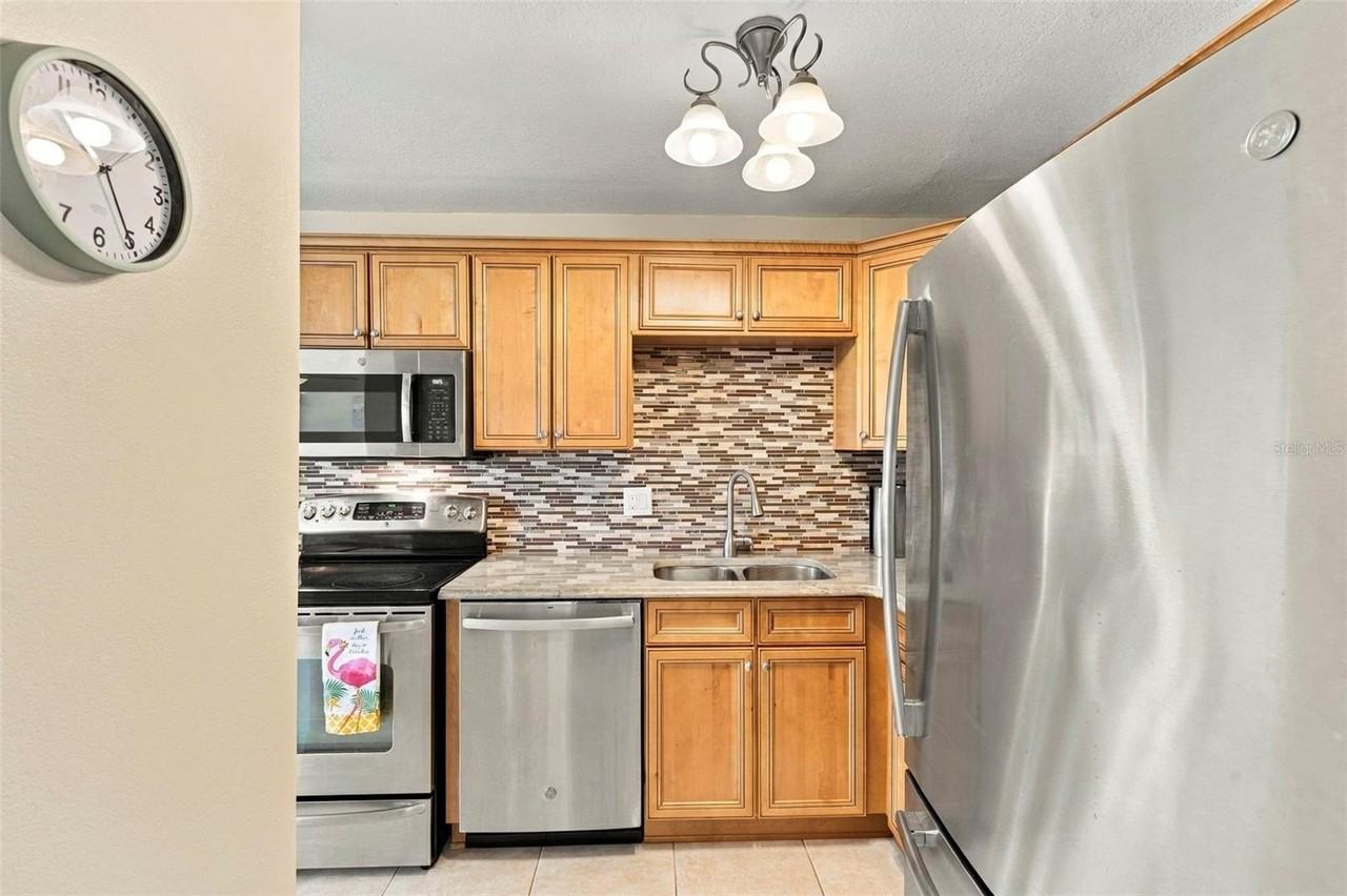 5118 Coquina Key Dr Se #B - Photo 7 of 29