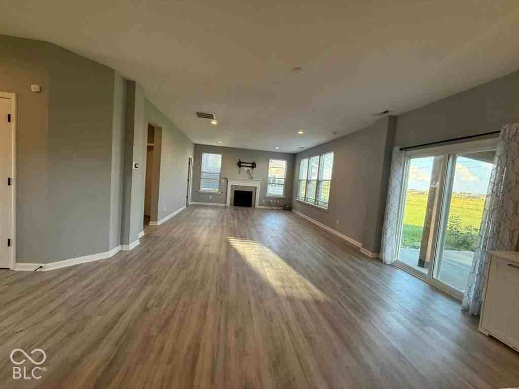 8241 Carnegie Ln - Photo 5 of 25