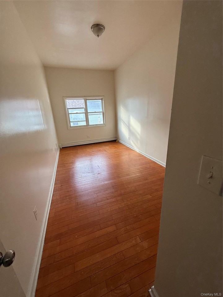 14529 Lakewood Ave - Photo 3 of 8