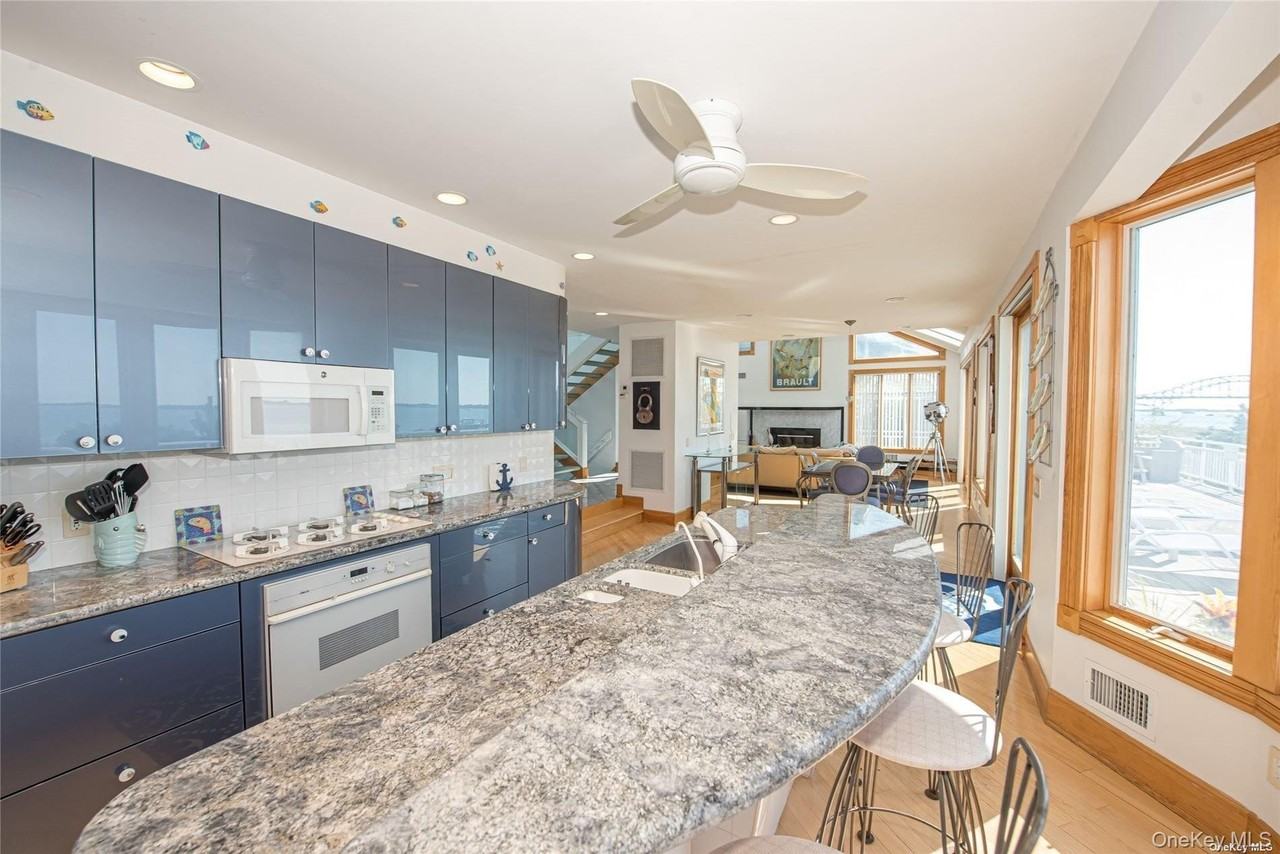 78 Hawser Dr - Photo 4 of 14