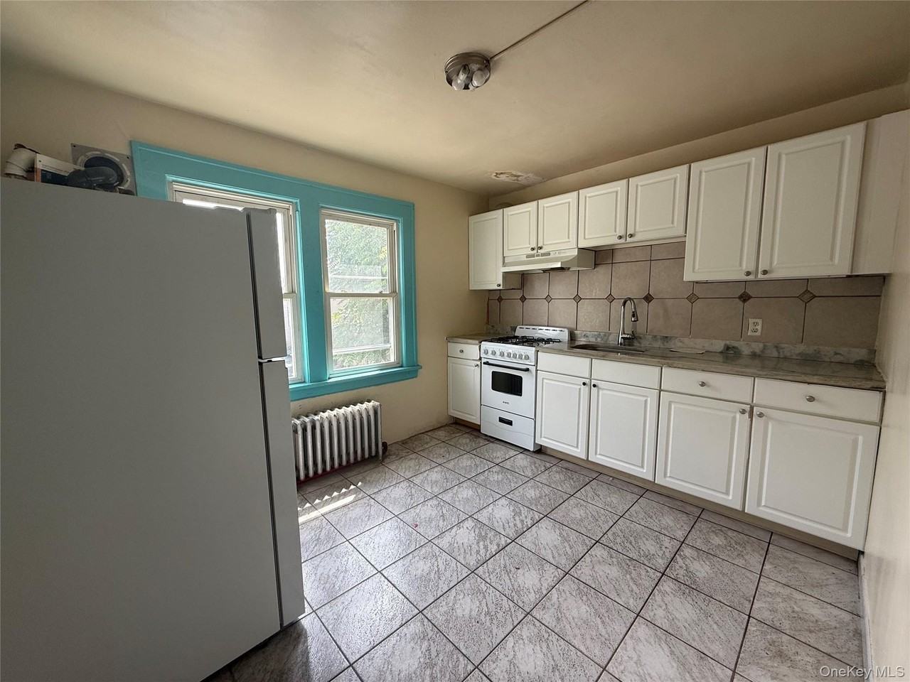 8 E Central Ave #2 - Photo 4 of 7