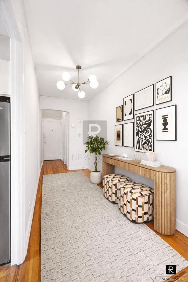 310 W 55th St #6K - Photo 4 of 9
